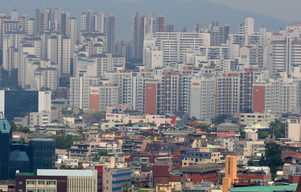 한국부동산원에 따르면 지난 25일 기준 서울 아파트 매매가가 0.09% 상승한 것으로 나타났다. [사진=뉴시스]