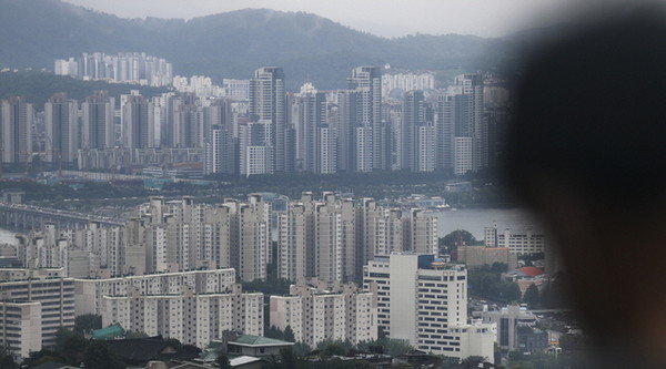 한국부동산원에 따르면 지난 27일 기준 서울 아파트 매매가가 0.19% 상승한 것으로 나타났다. [사진=뉴시스]