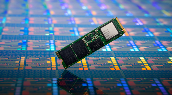 SK하이닉스의 PC OEM향 PCIe 5세대 SSD ‘PCB01’(사진=SK하이닉스)