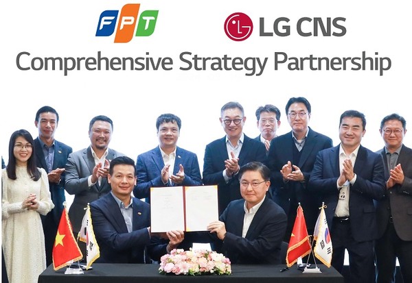 LG CNS는 마곡 LG CNS 본사에서 베트남 소재 글로벌 IT기업 FPT그룹과 비즈니스 협력을 위한 협약을 체결했다고 26일 밝혔다.(사진=LG CNS)