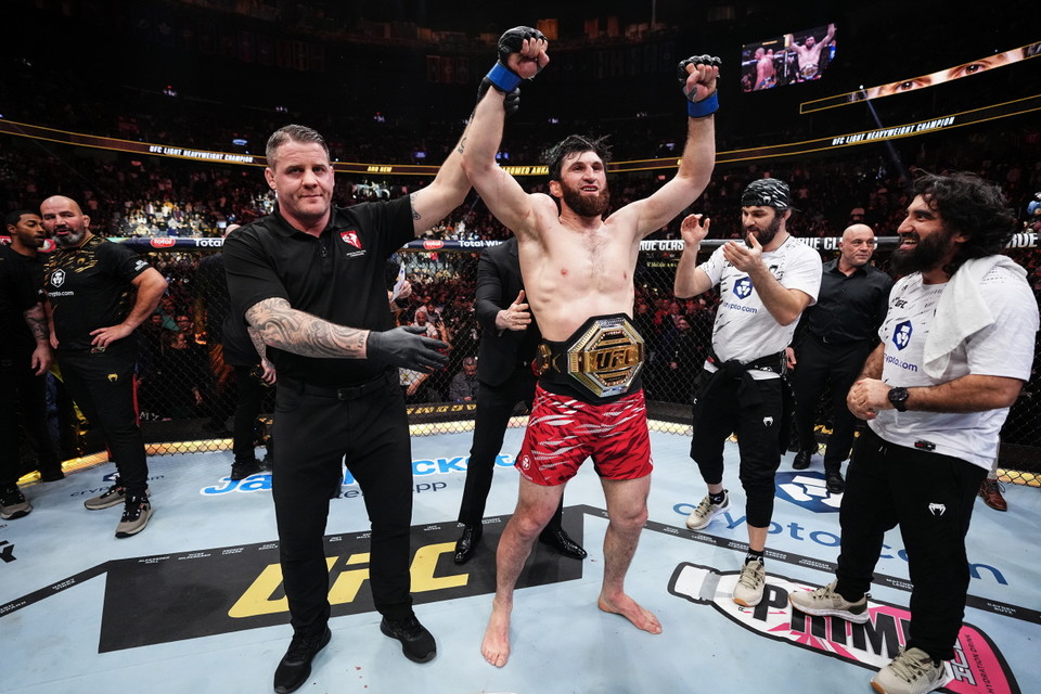 ▲ UFC 라이트헤비급 챔피언에 등극한 마고메드 안칼라예프 / 사진 제공=UFC