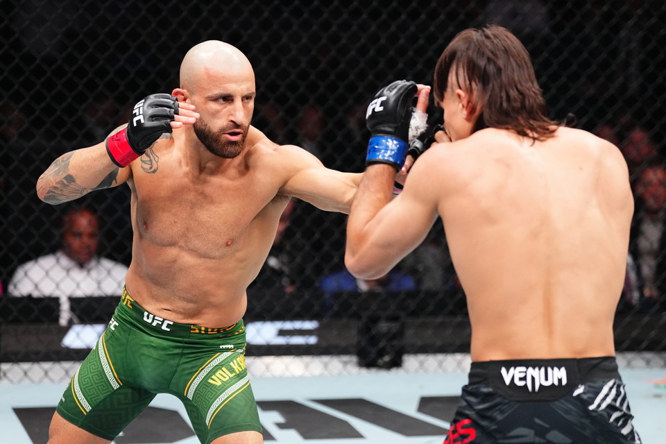 ▲ 알렉산더 볼카노프스키 vs 디에고 로페스 / 사진 제공=UFC