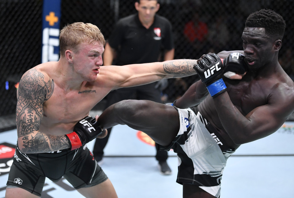 ▲ 메이슨 존스 vs 데이비드 오나마 / 사진 제공=UFC