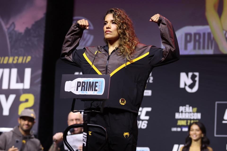 ▲ UFC 316 케일라 해리슨 계체 / 사진 제공=UFC