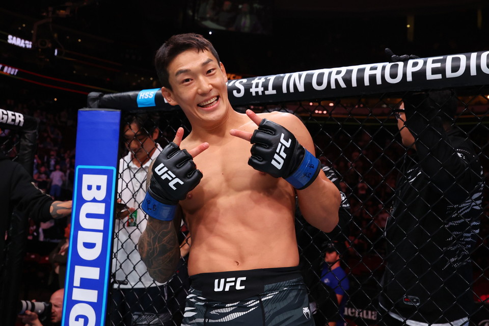 ▲ UFC 데뷔전 승리한 유주상 / 사진 제공=UFC