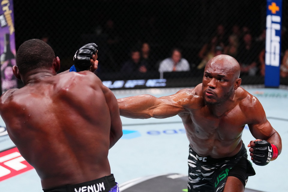 ▲ 카마루 우스만 vs 와킨 버클리 / 사진 제공=UFC