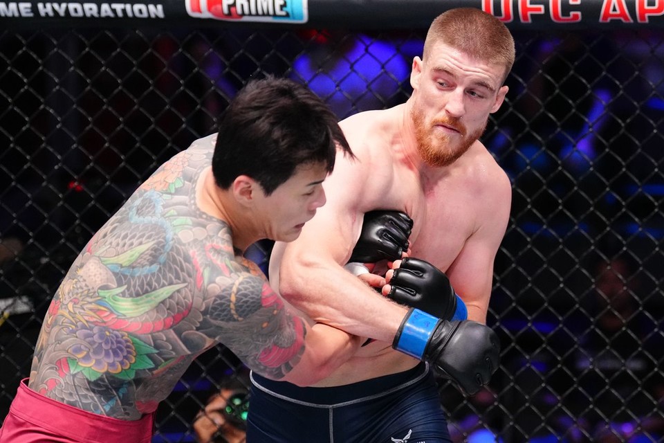 ▲ DWCS 시즌9 에피소드6 황인수 vs 패디 맥코리 / 사진 제공=UFC