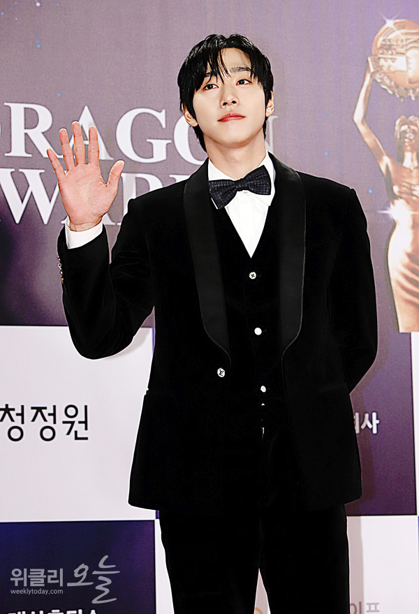 ▲ 제46회 청룡영화상 시상식 레드카펫 행사에서 배우 안효섭 / 사진=양용은 기자