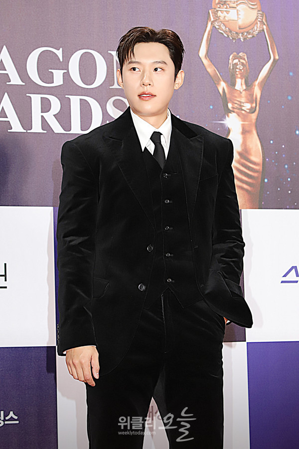 ▲ 제46회 청룡영화상 시상식 레드카펫 행사에서 배우 김성철 / 사진=양용은 기자