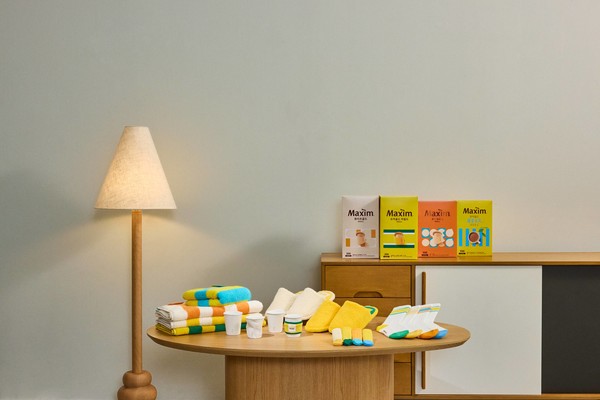 컬러 오브 맥심 한정판 패키지 이미지